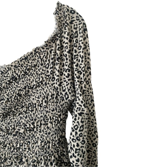 Millibon Leopard Ruched Cropped Long Sleeve Blouse I Size: L - Picture 3 of 9